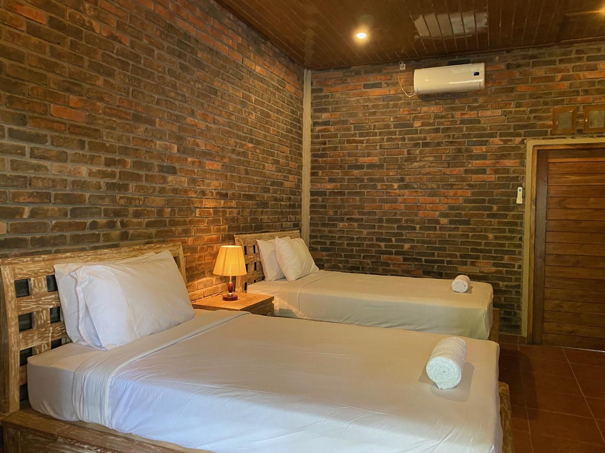 Mayong Bali Villa And Hostel Munduk Екстериор снимка