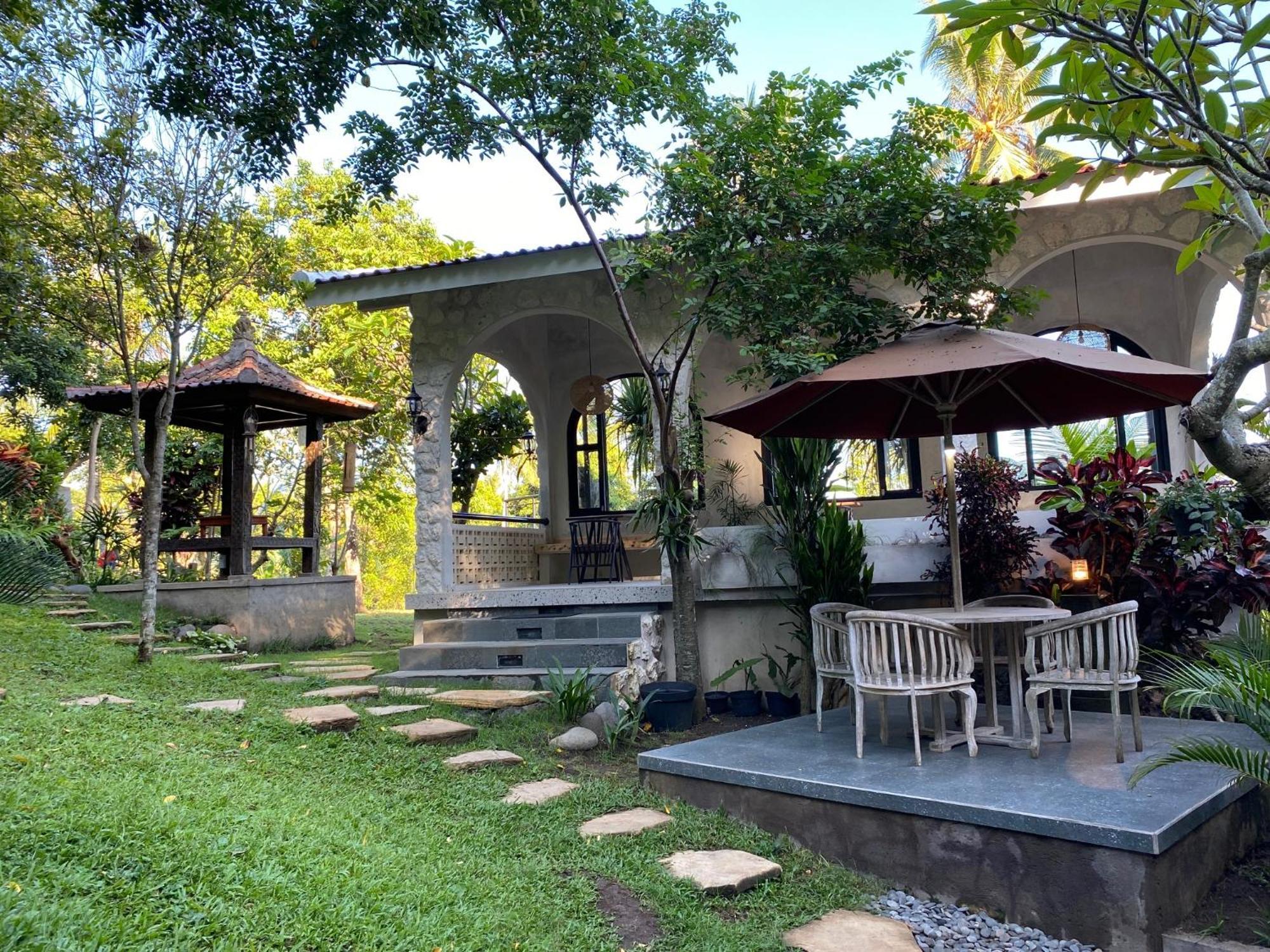 Mayong Bali Villa And Hostel Munduk Екстериор снимка